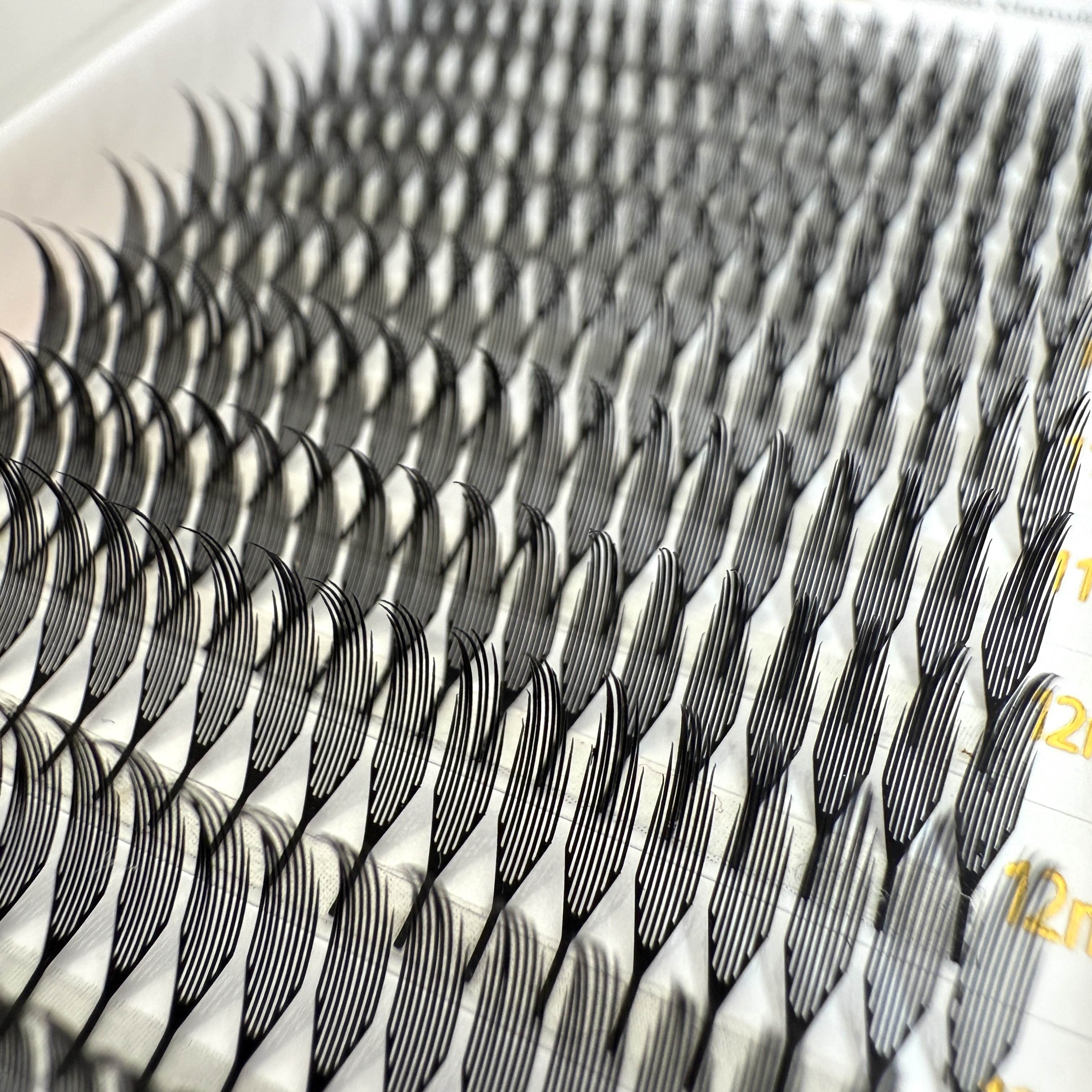 BY Hot 8-15mix Spire Lash